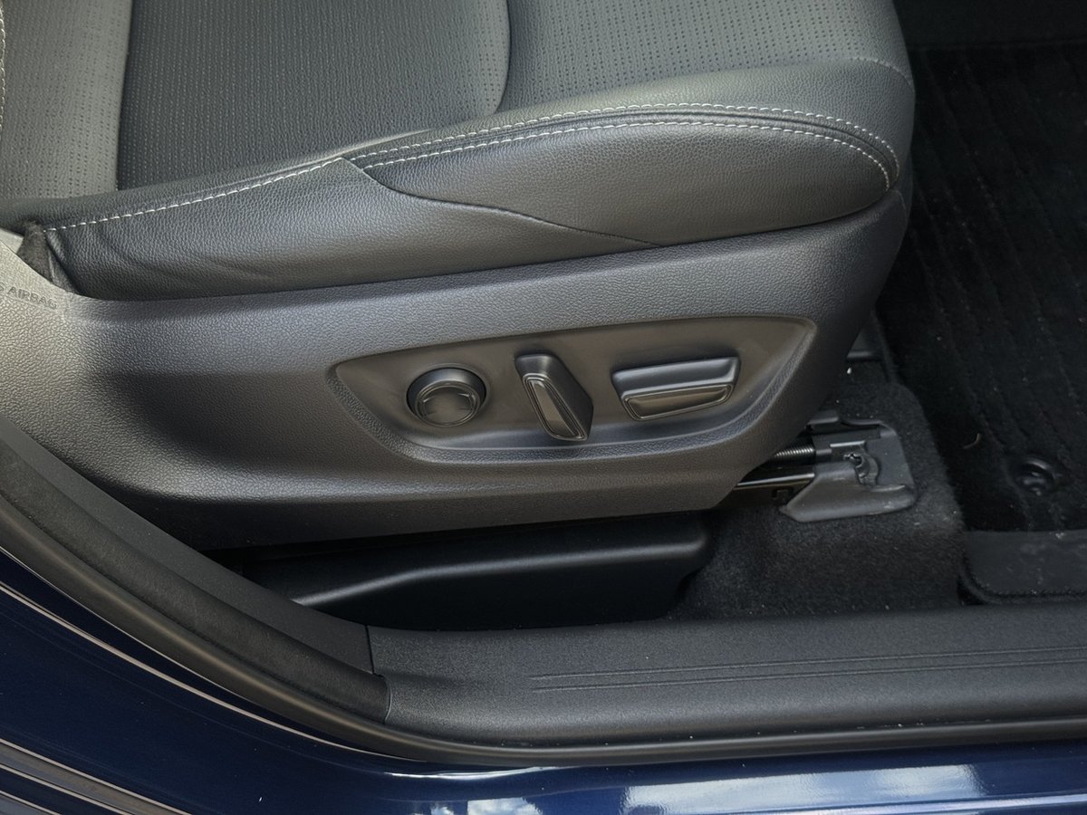 2024 Toyota BZ4X AWD YEAM15R image 14