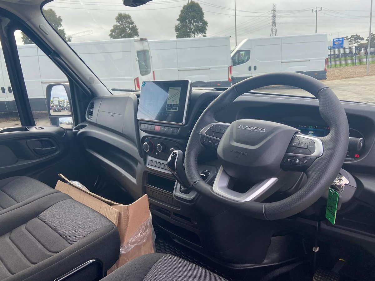 2025 Iveco Daily 35S14V image 18