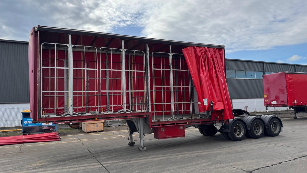 2015 Krueger 34P Drop Deck image 20