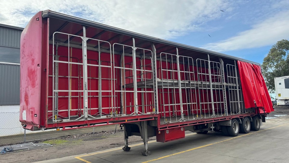 2015 Krueger 34P Drop Deck image 7