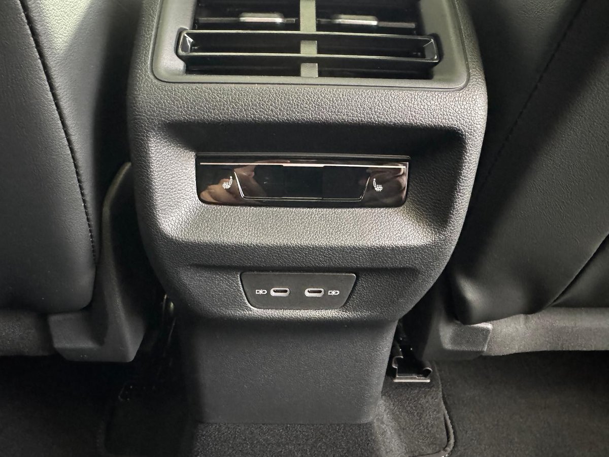 2026 Volkswagen Tayron 200TSI eHybrid R-Line R4 MY26 image 11