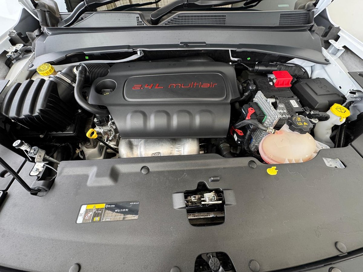 2022 Jeep Compass Limited M6 MY23 4X4 On Demand image 27