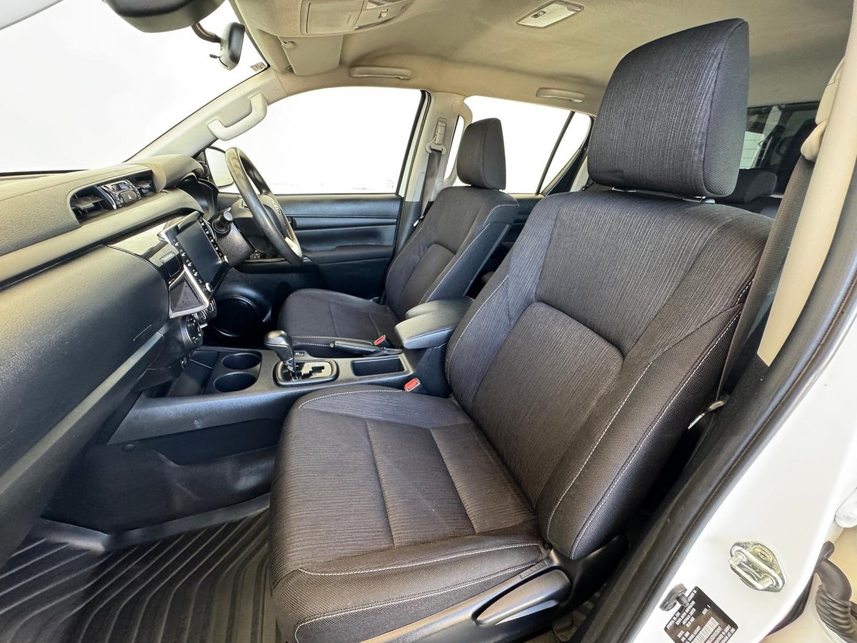 2021 Toyota Hilux SR GUN126R 4X4 Dual Range image 10