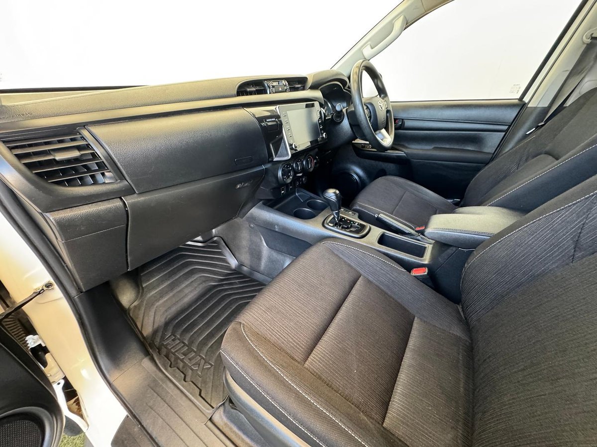 2021 Toyota Hilux SR GUN126R 4X4 Dual Range image 11