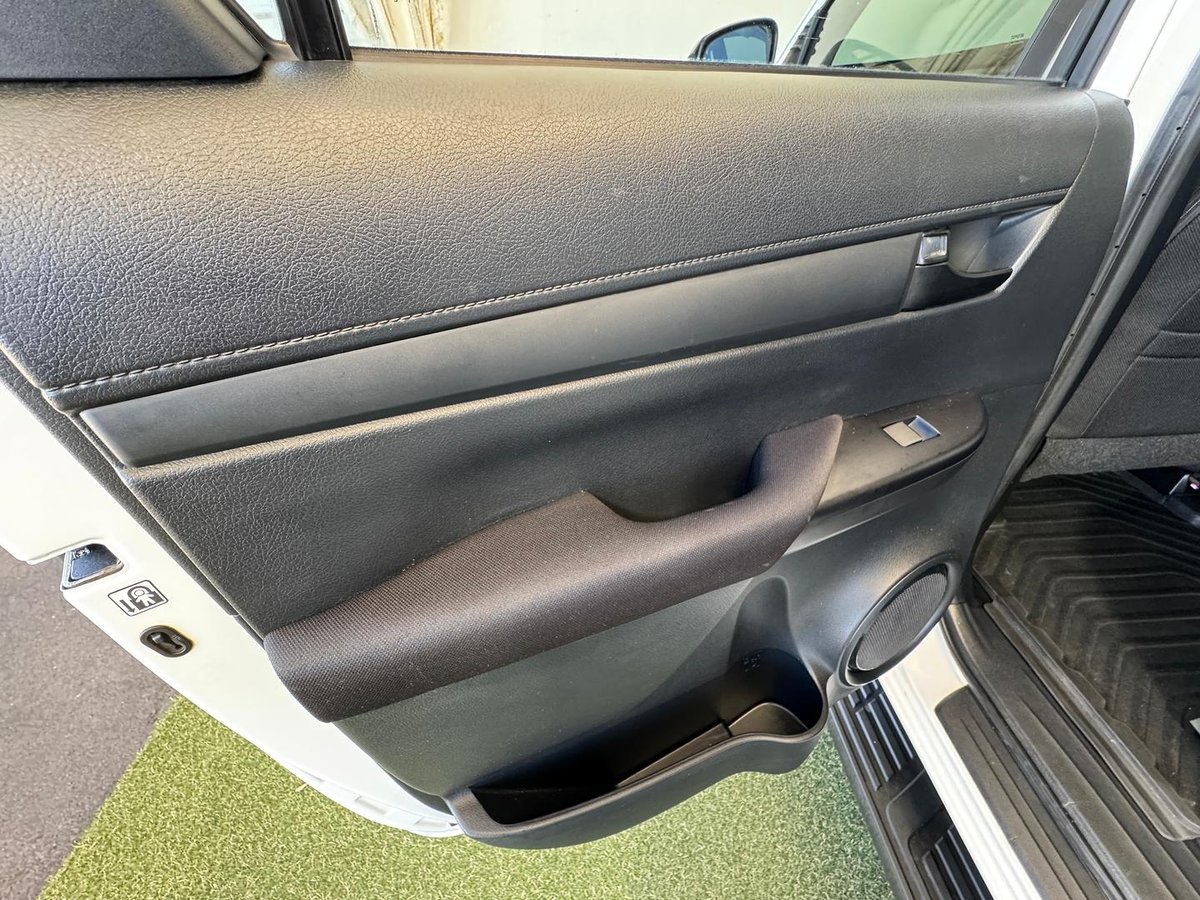 2021 Toyota Hilux SR GUN126R 4X4 Dual Range image 16