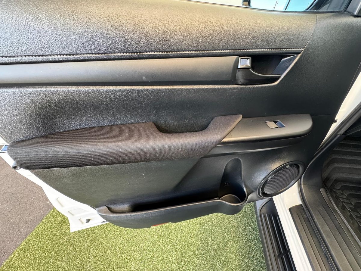 2021 Toyota Hilux SR GUN126R 4X4 Dual Range image 17