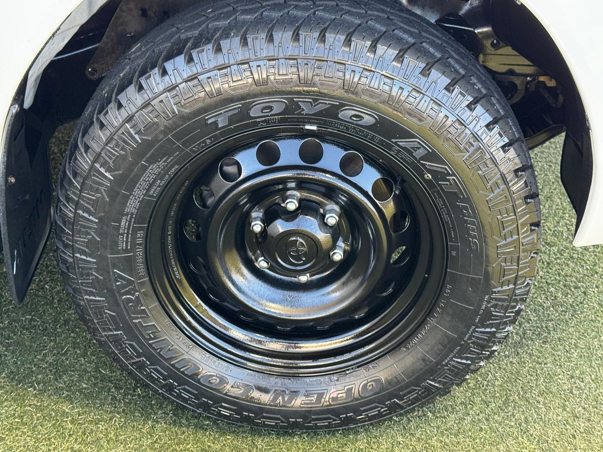2021 Toyota Hilux SR GUN126R 4X4 Dual Range image 22