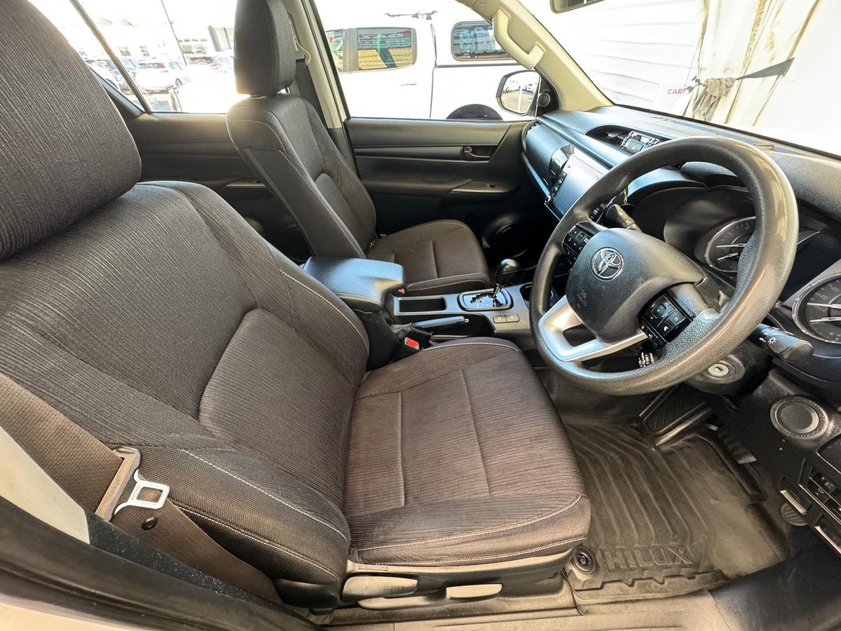 2021 Toyota Hilux SR GUN126R 4X4 Dual Range image 8