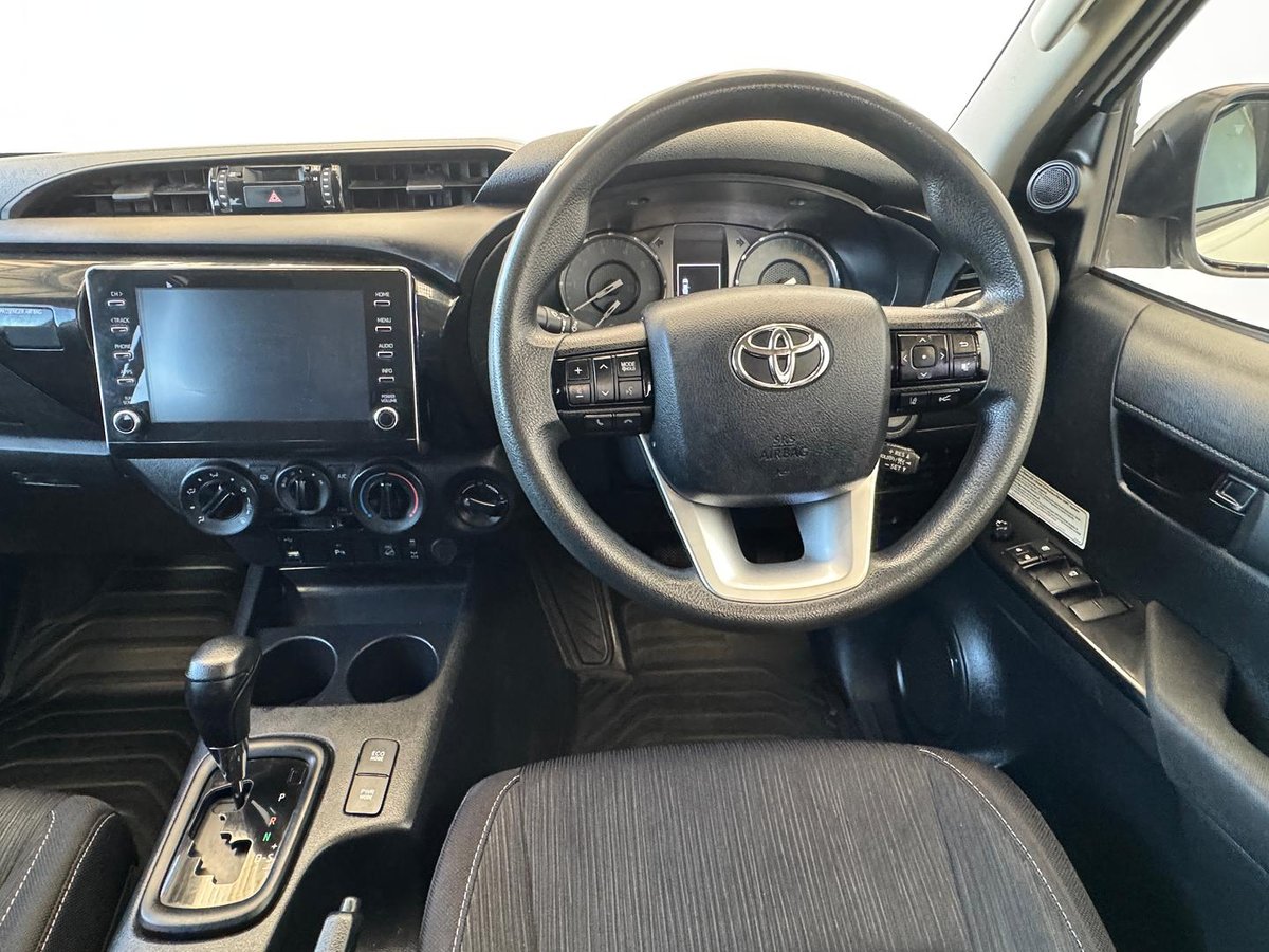 2021 Toyota Hilux SR GUN126R 4X4 Dual Range image 9