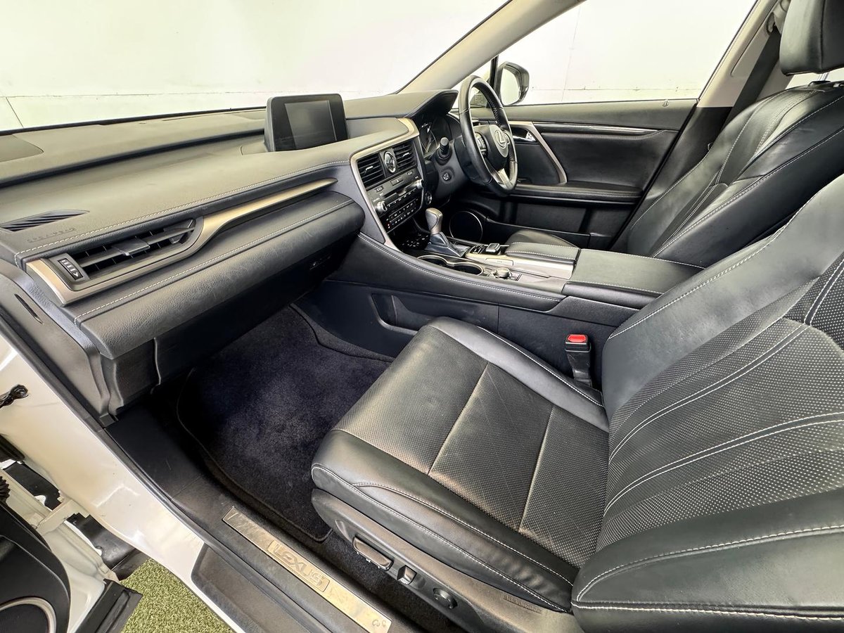 2018 Lexus RX 350L Sports Luxury GGL26R 4X4 On Demand image 10