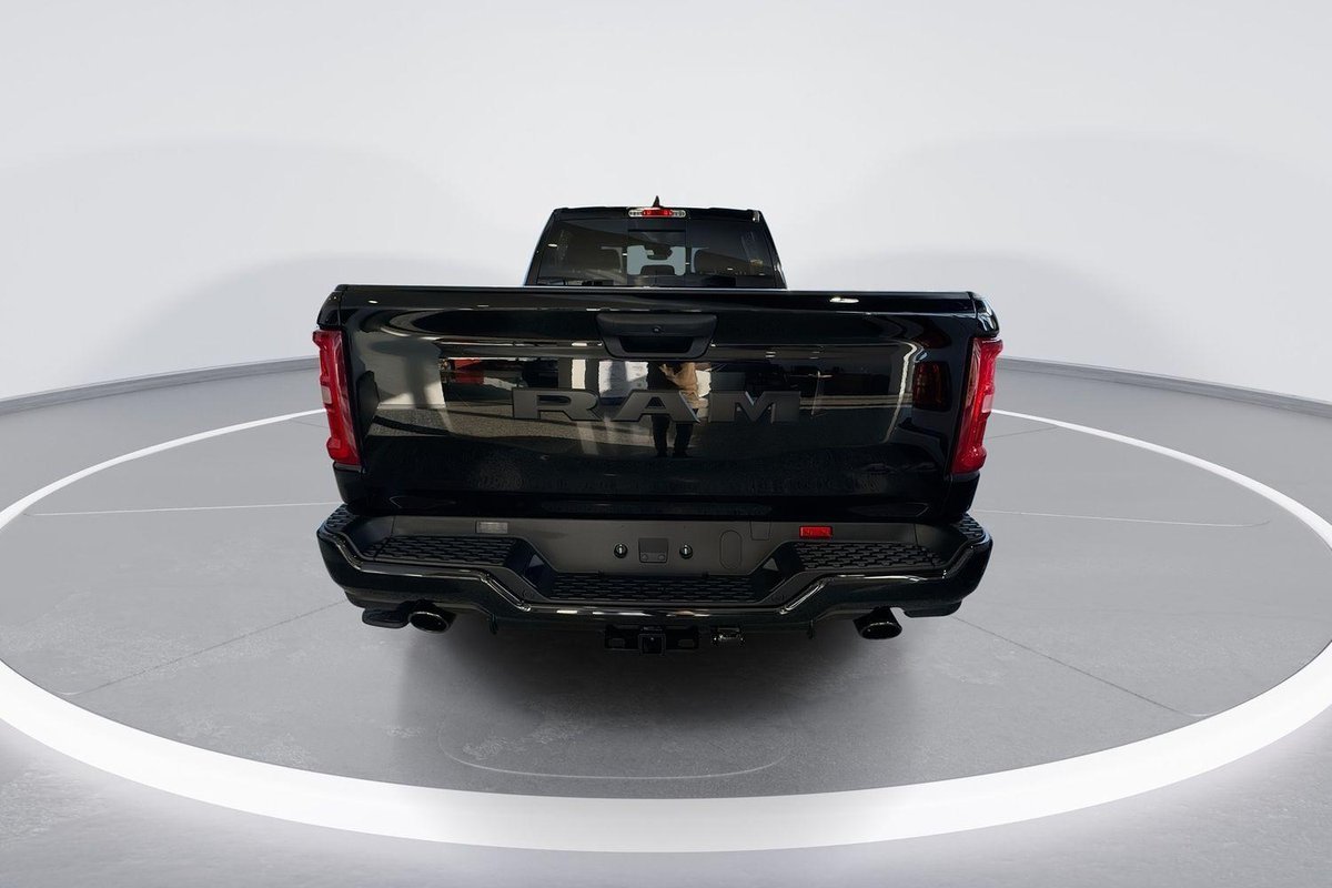 2026 RAM 1500 Express Black Edition Hurricane SO DT MY26 4X4 Dual Range image 7