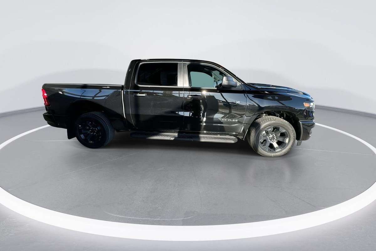 2026 RAM 1500 Express Black Edition Hurricane SO DT MY26 4X4 Dual Range image 9