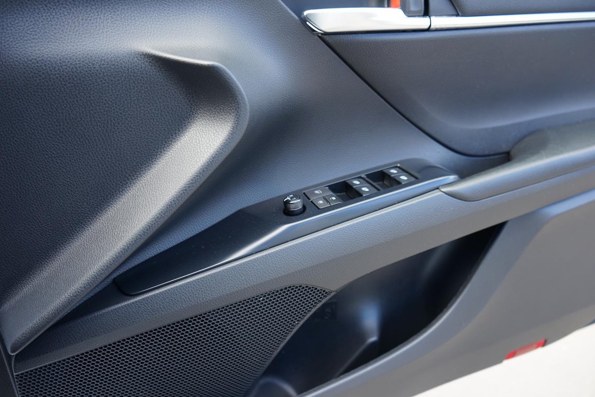 2020 Toyota Camry Ascent ASV70R image 15