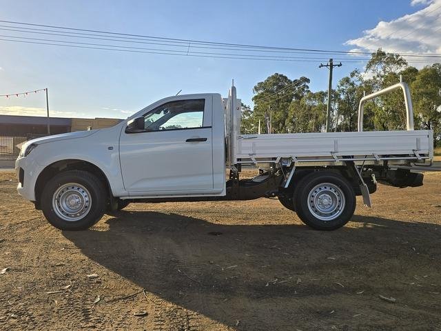 2026 Isuzu D-MAX SX High Ride MY25.5 4x2 image 7