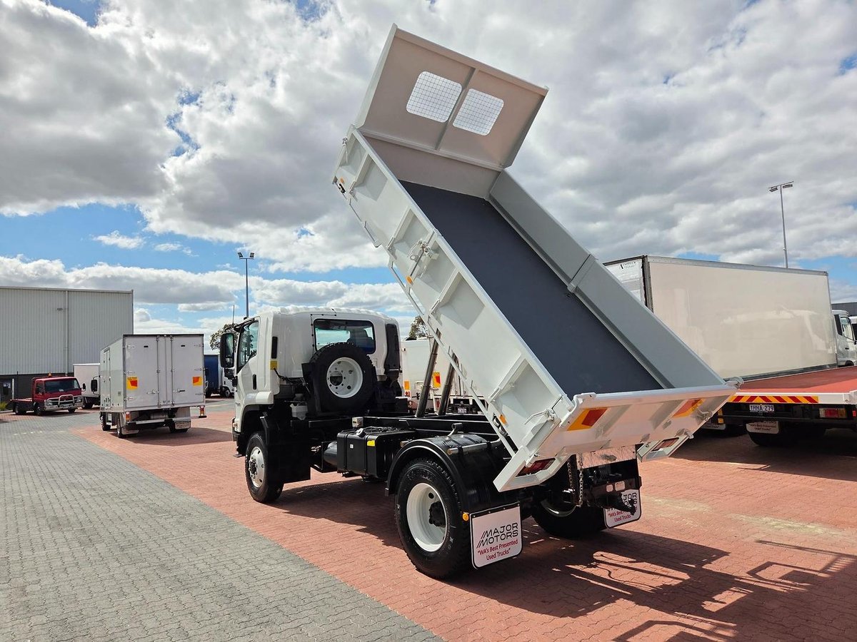 2022 Isuzu Fts 139-260 Auto 7 Ton Tipper image 31