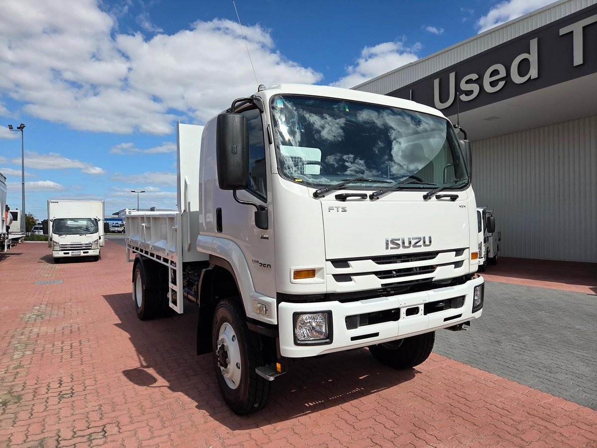 2022 Isuzu Fts 139-260 Auto 7 Ton Tipper image 14