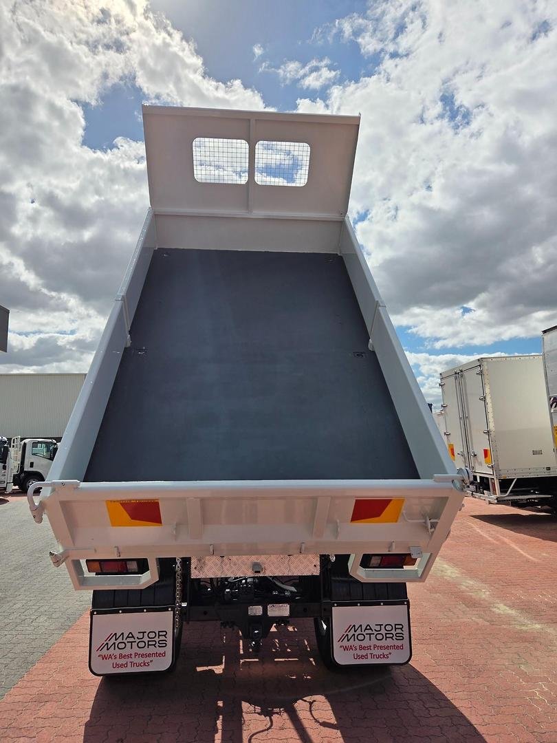 2022 Isuzu Fts 139-260 Auto 7 Ton Tipper image 23