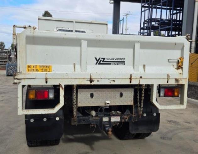 2022 Isuzu Fts 139-260 Auto 7 Ton Tipper image 3