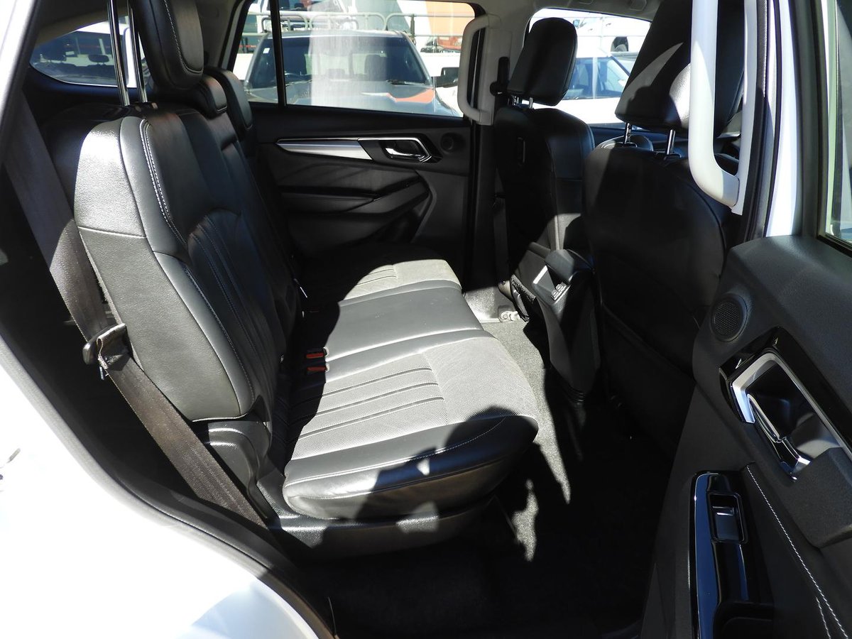 2021 Isuzu MU-X LS-T MY21 4X4 Dual Range image 10