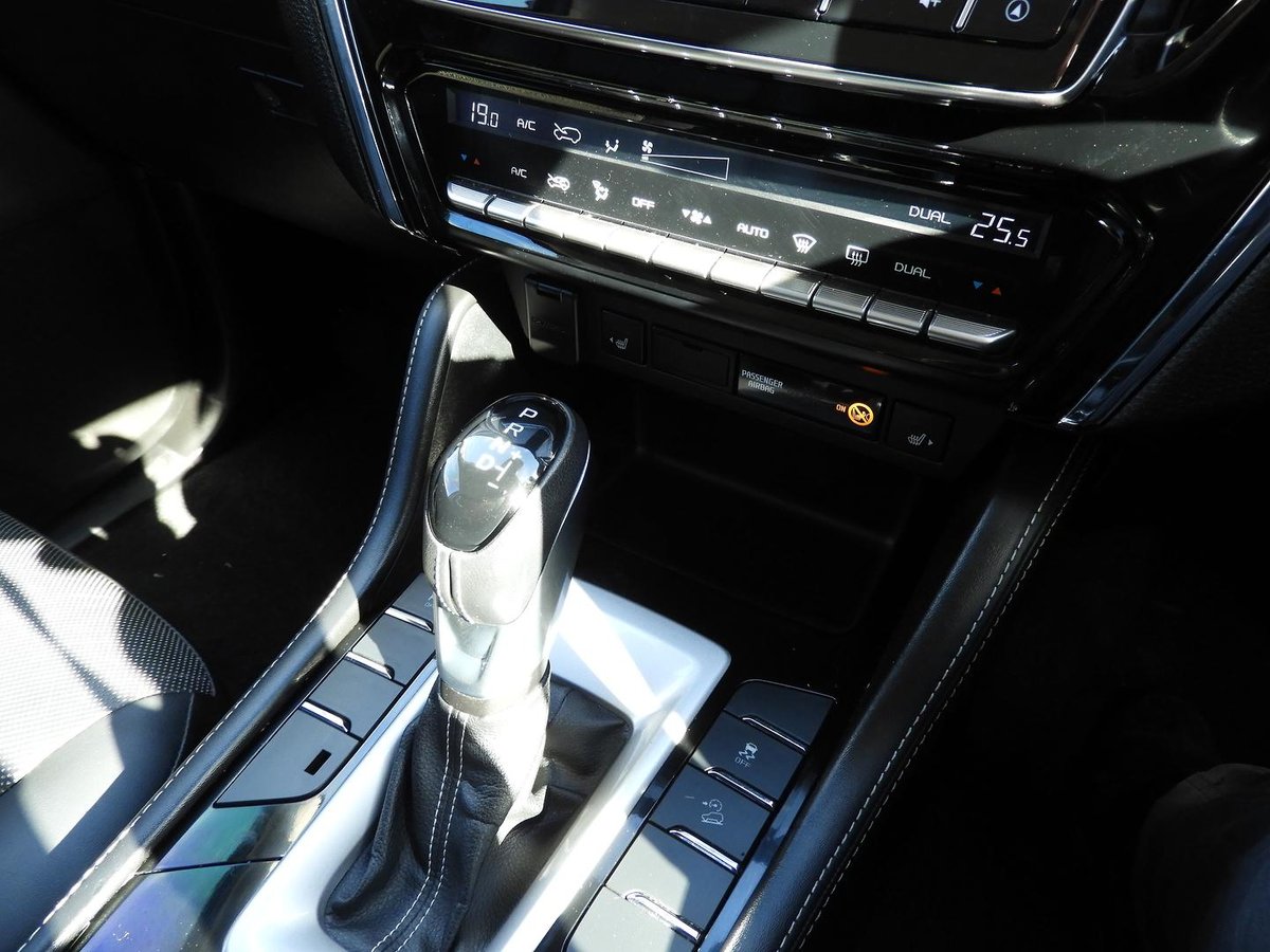 2021 Isuzu MU-X LS-T MY21 4X4 Dual Range image 15