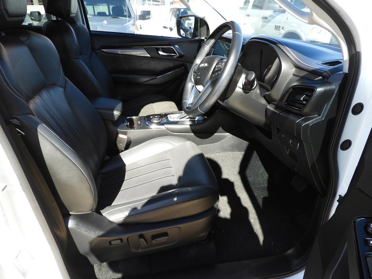 2021 Isuzu MU-X LS-T MY21 4X4 Dual Range image 8