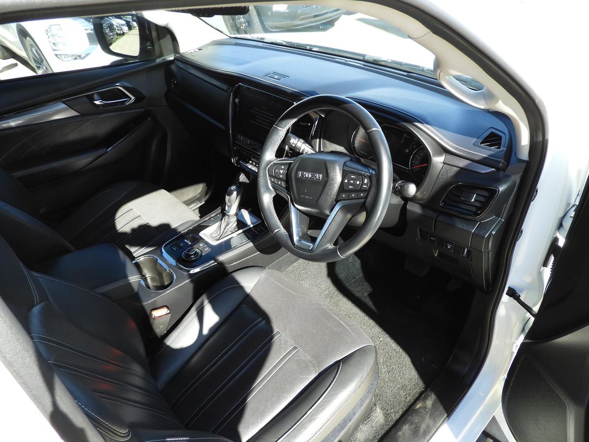 2021 Isuzu MU-X LS-T MY21 4X4 Dual Range image 7