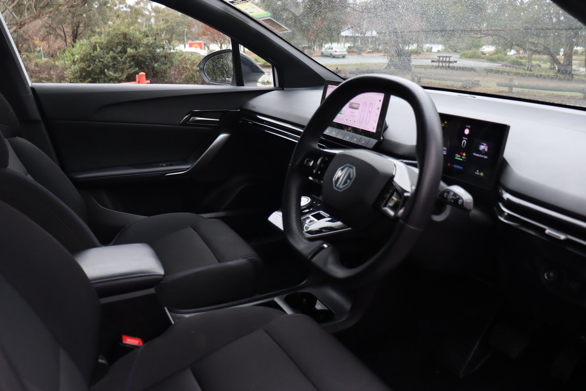 2024 MG MG4 Excite 64 150kW MEH32 MY24 image 14