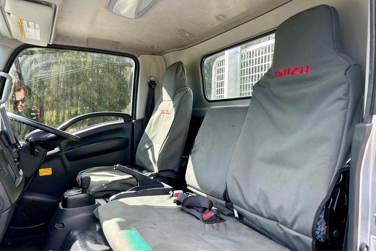 2023 Isuzu N Series Npr 45/55-155 Tradepack image 21