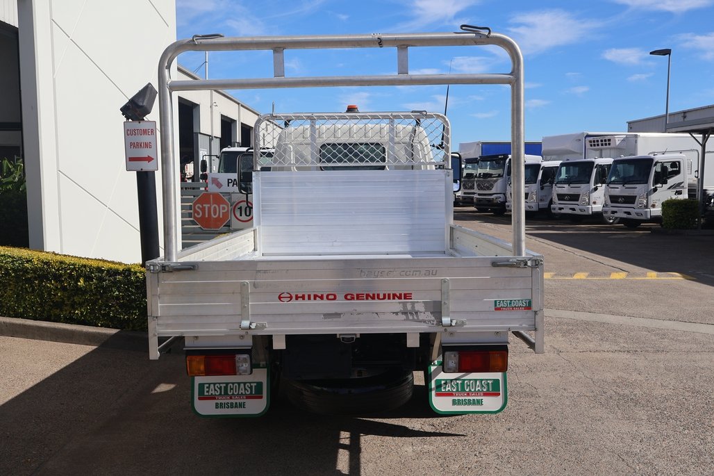 2022 Hino Dutro 616 image 8