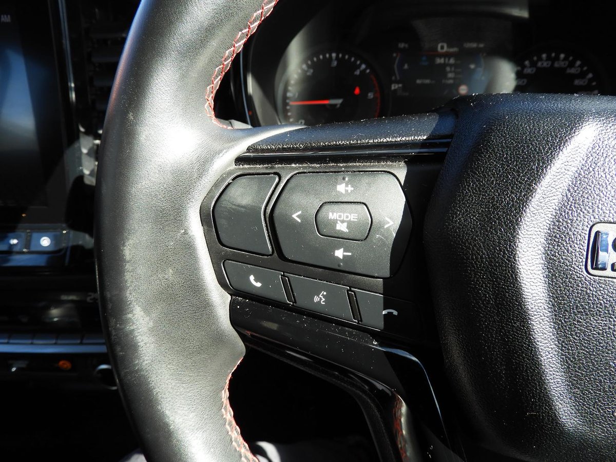2023 Isuzu D-max X-terrain My23 4x4 Dual Range image 13