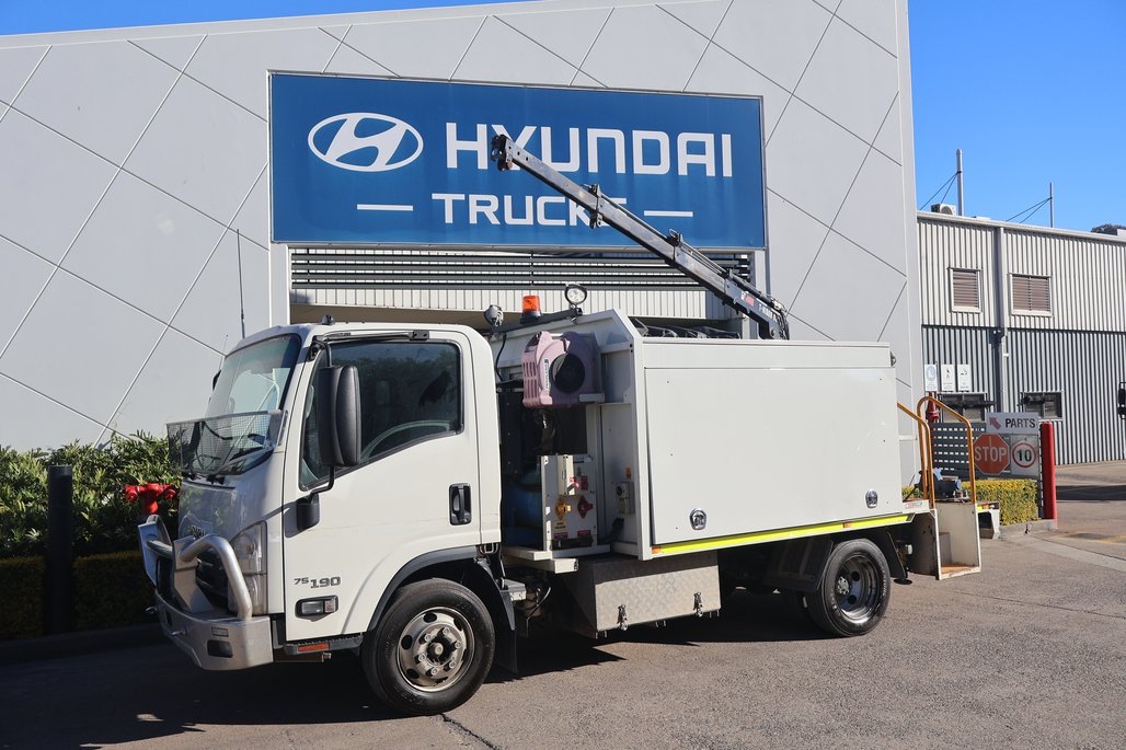 2019 Isuzu Npr Truck