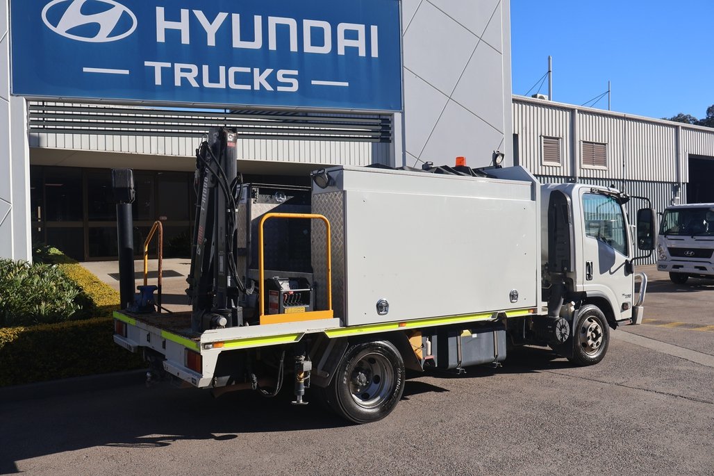 2019 Isuzu Npr 75-190 image 8