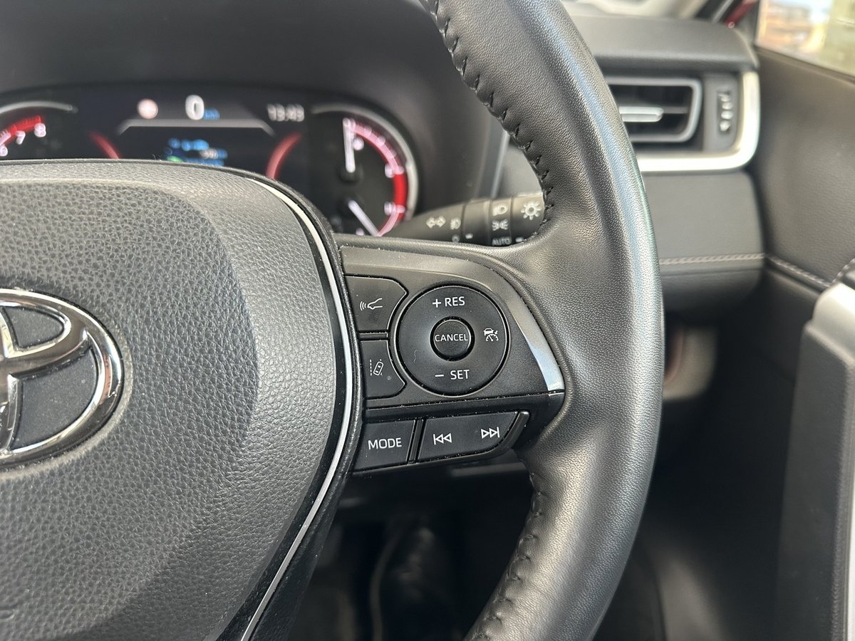 2021 Toyota RAV4 Cruiser MXAA52R image 18