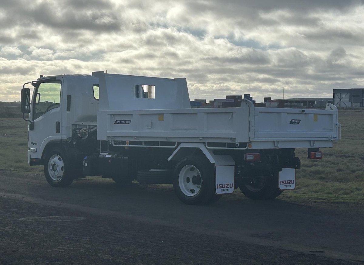 2026 Isuzu N Series Nqr 88/80-190 Am D38 Tipper image 11