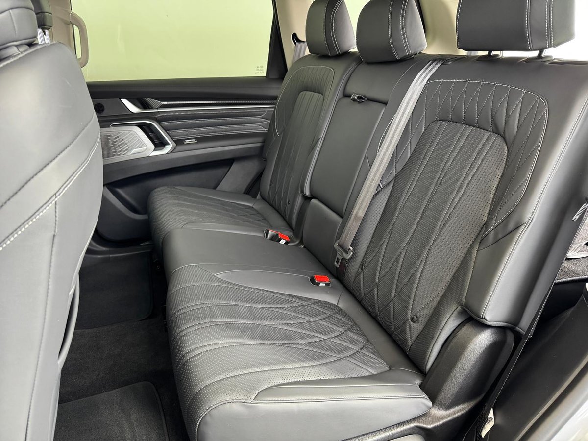 2025 LDV D90 Executive SV9A MY25 image 22