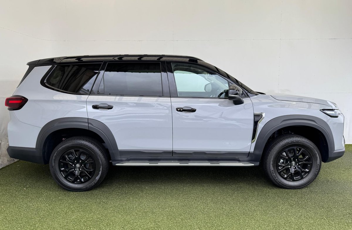 2025 LDV D90 Executive SV9A MY25 image 33