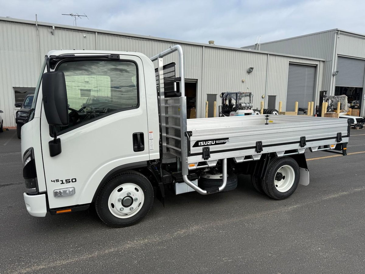 2026 Isuzu N Series Nlr 45-150 Dt D25 Traypack image 5