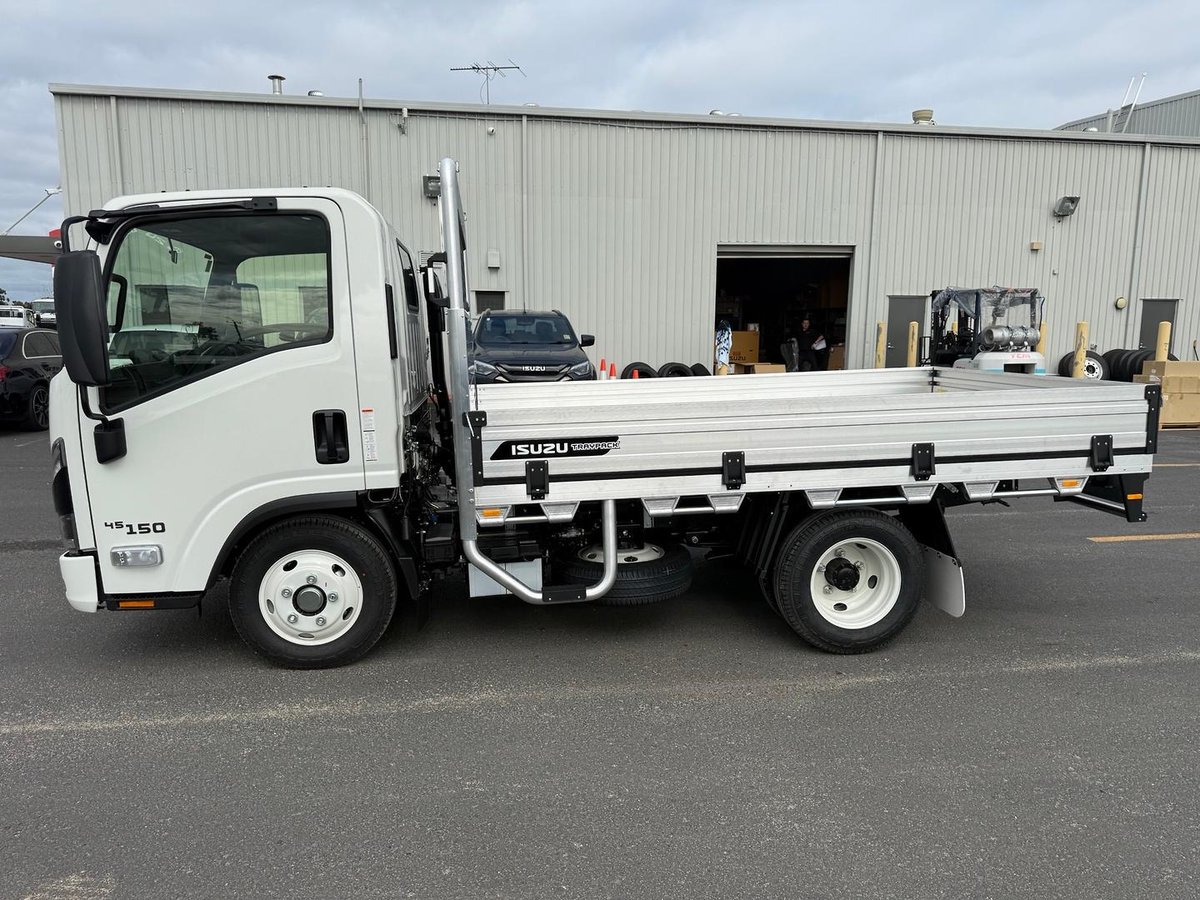 2026 Isuzu N Series NLR 45-150 DT D25 Traypack image 6
