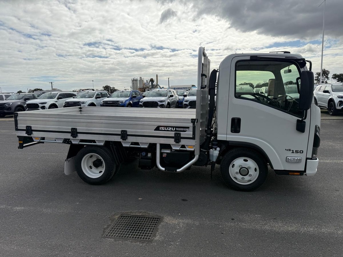 2026 Isuzu N Series Nlr 45-150 Dt D25 Traypack image 11