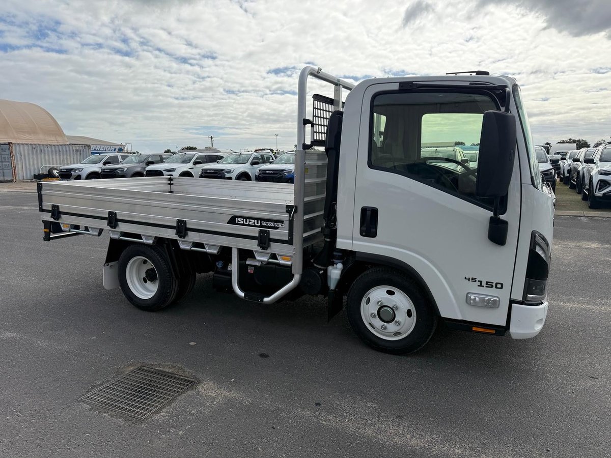 2026 Isuzu N Series Nlr 45-150 Dt D25 Traypack image 10