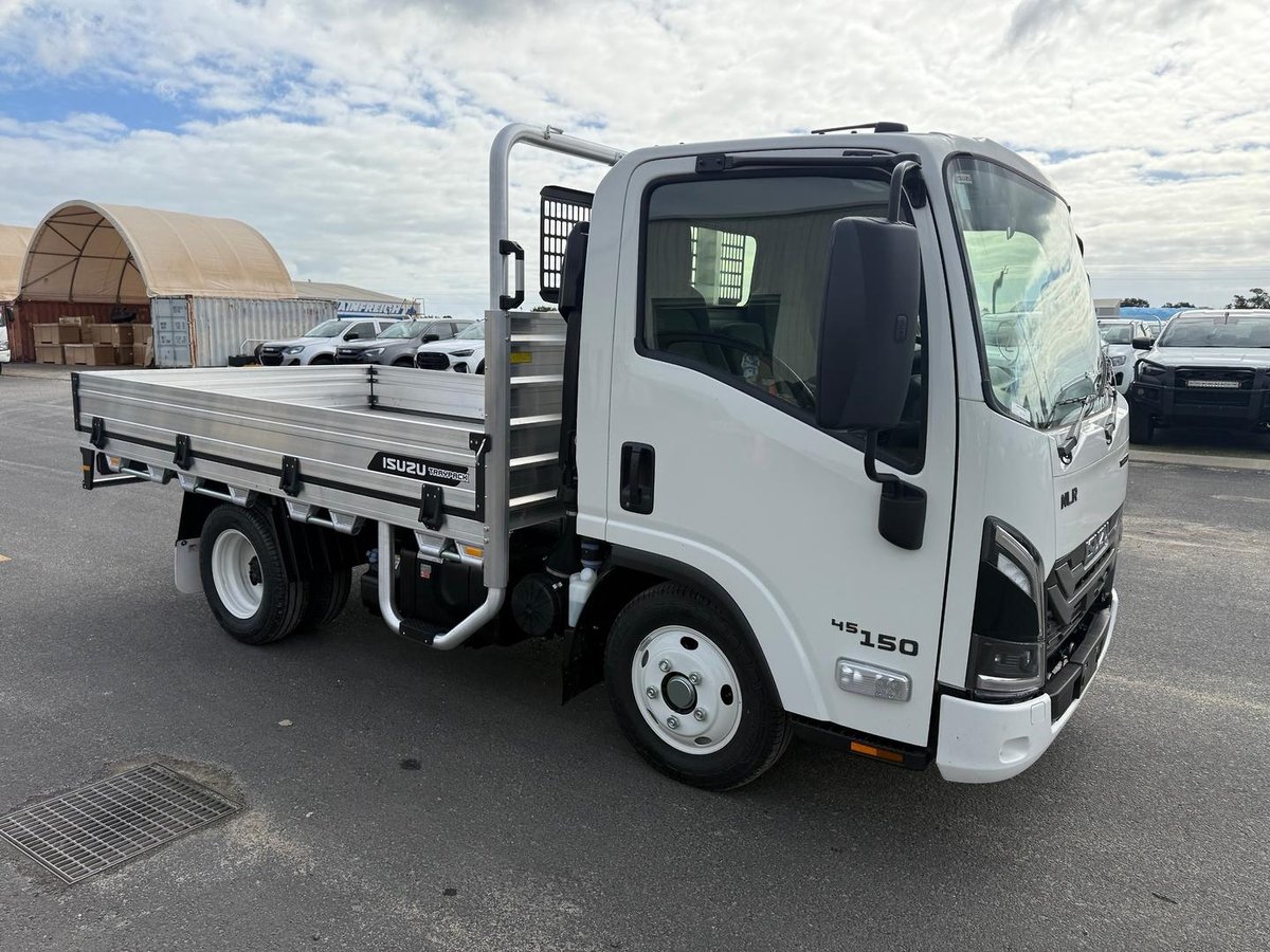 2026 Isuzu N Series Nlr 45-150 Dt D25 Traypack image 9