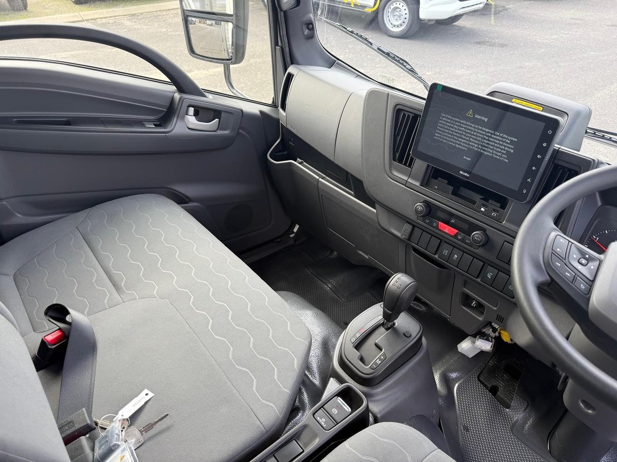2026 Isuzu N Series Nlr 45-150 Dt D25 Traypack image 16