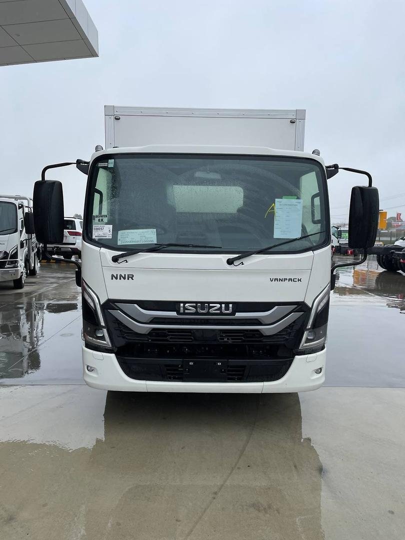 2025 Isuzu N Series NNR 45-150 DT D34 image 2