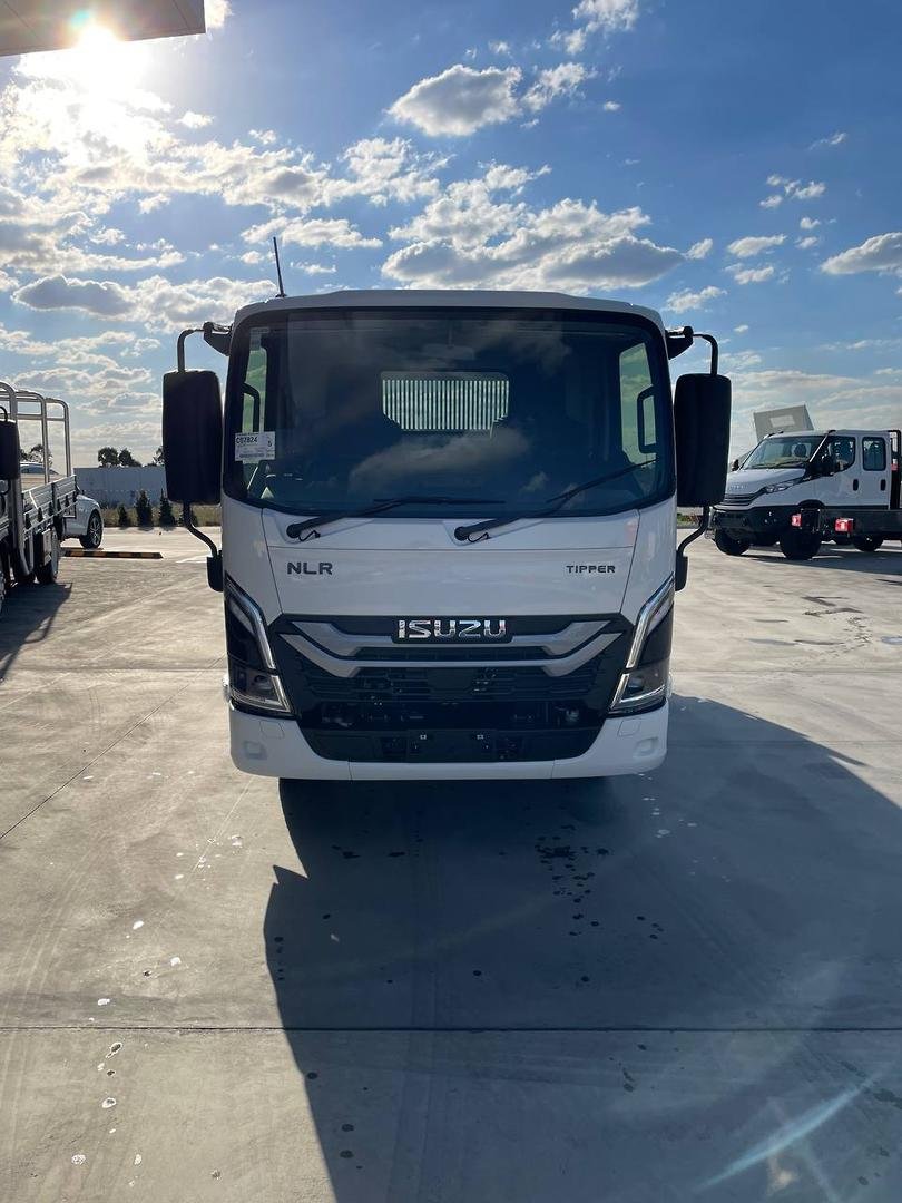 2026 Isuzu N Series NLR 45-150 DT D25 Tipper image 9
