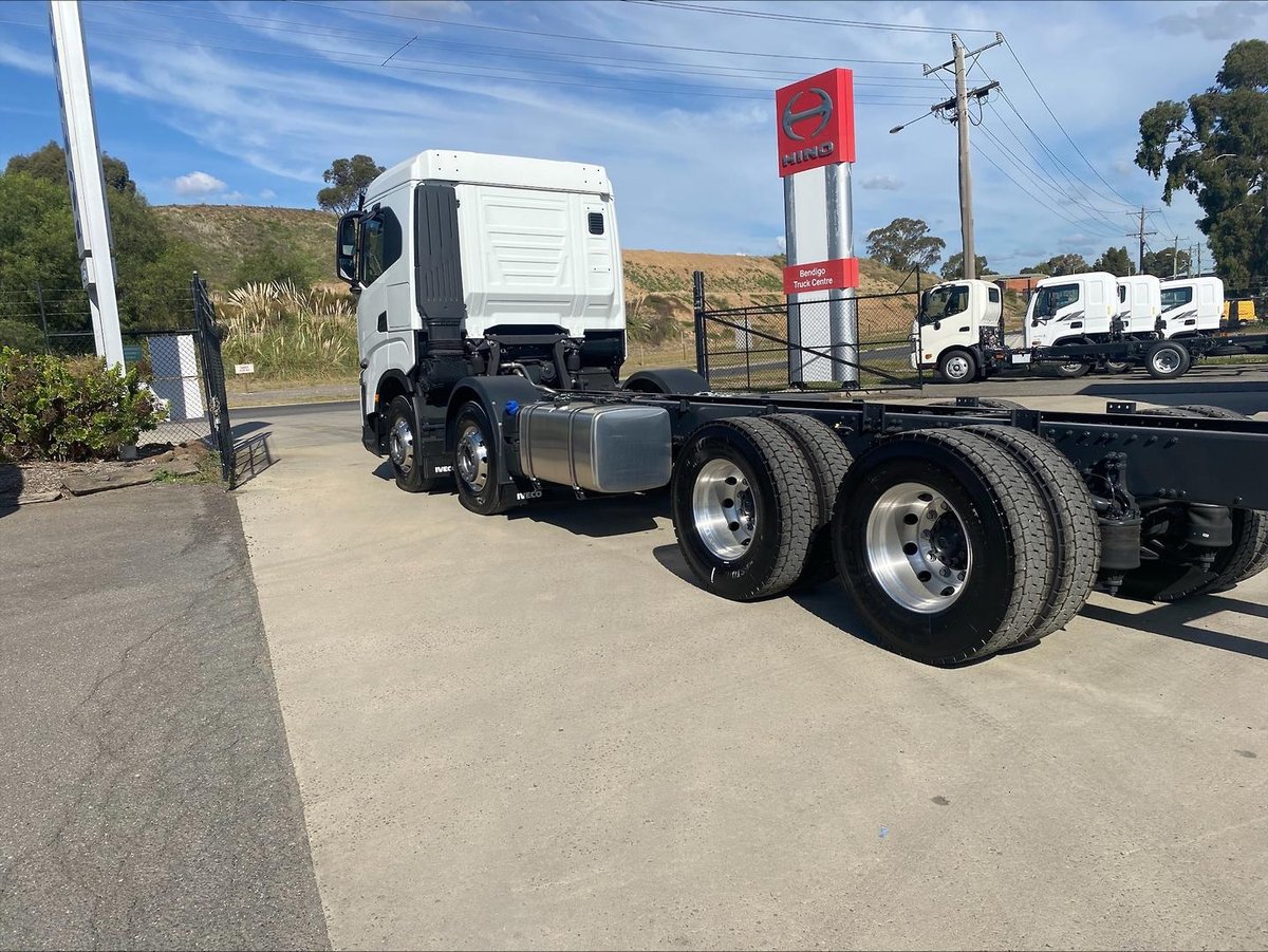 2025 Iveco S-Way AS270 image 10