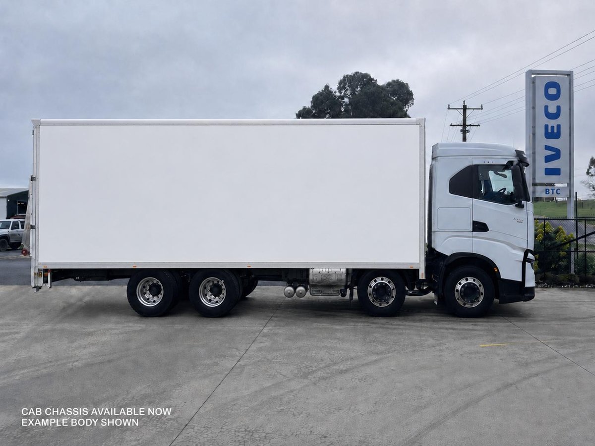 2025 Iveco S-Way AS270 image 34
