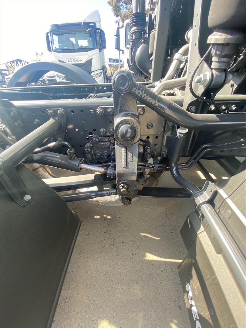 2025 Iveco S-Way AS270 image 37