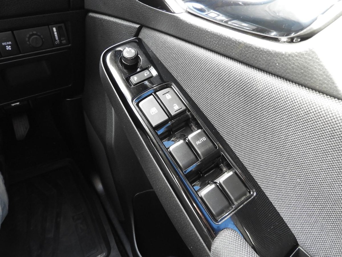 2025 Isuzu Mu-x Ls-u My25.5 4x4 Dual Range image 19
