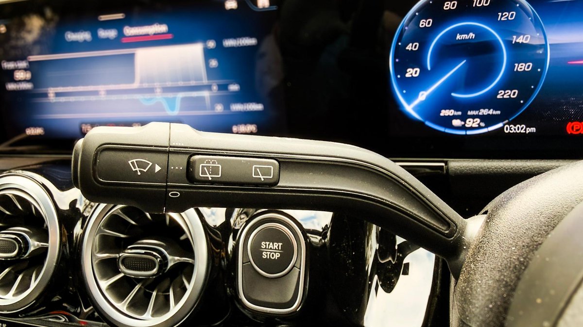 2024 Mercedes-Benz EQA 250+ Night Edition H243 image 17