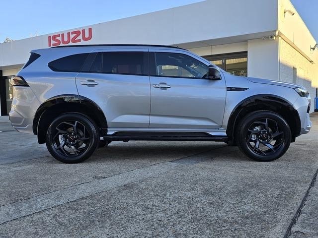 2026 Isuzu MU-X X-TERRAIN MY25.5 4X4 Dual Range image 8